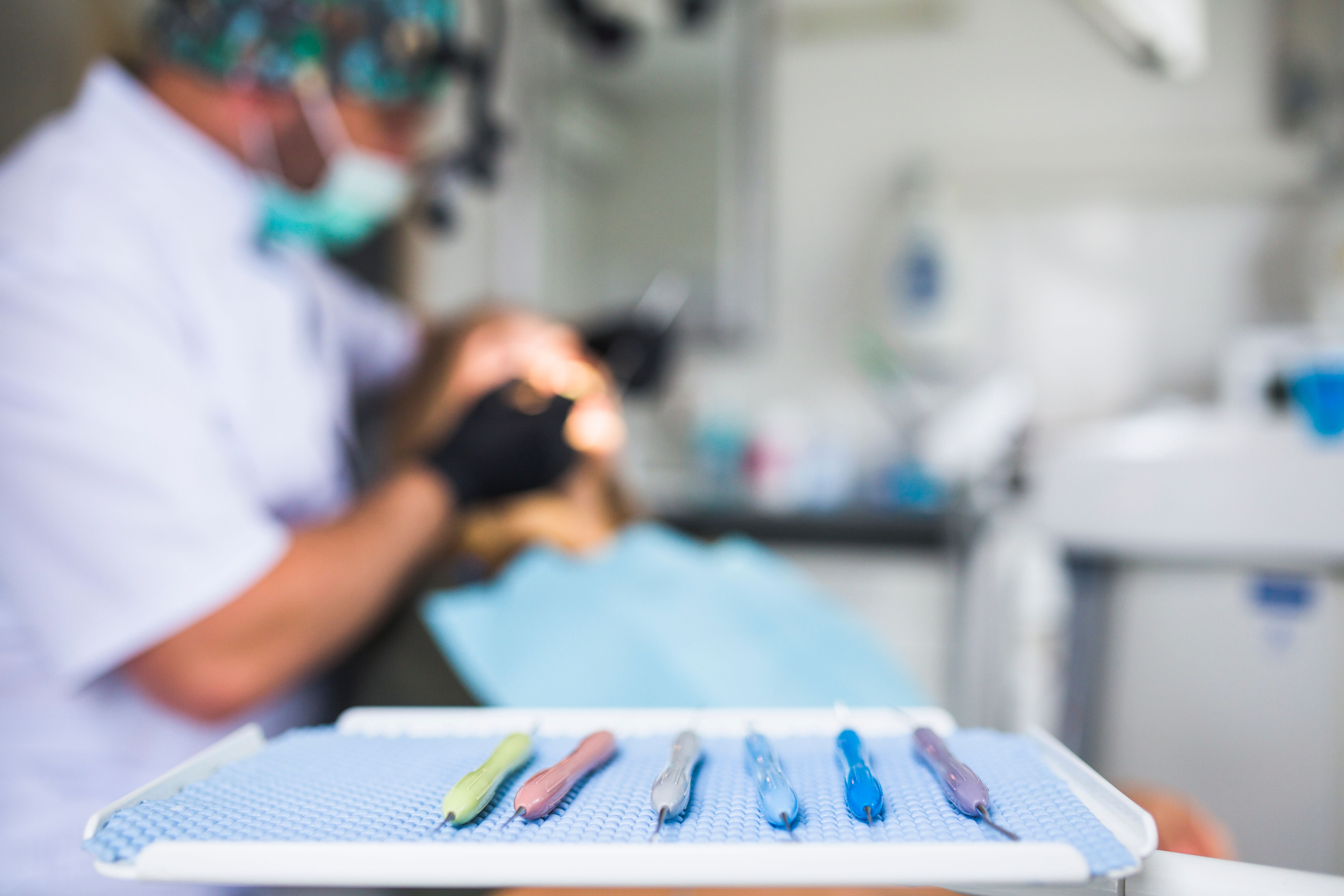 close-up-dental-tools-clinic